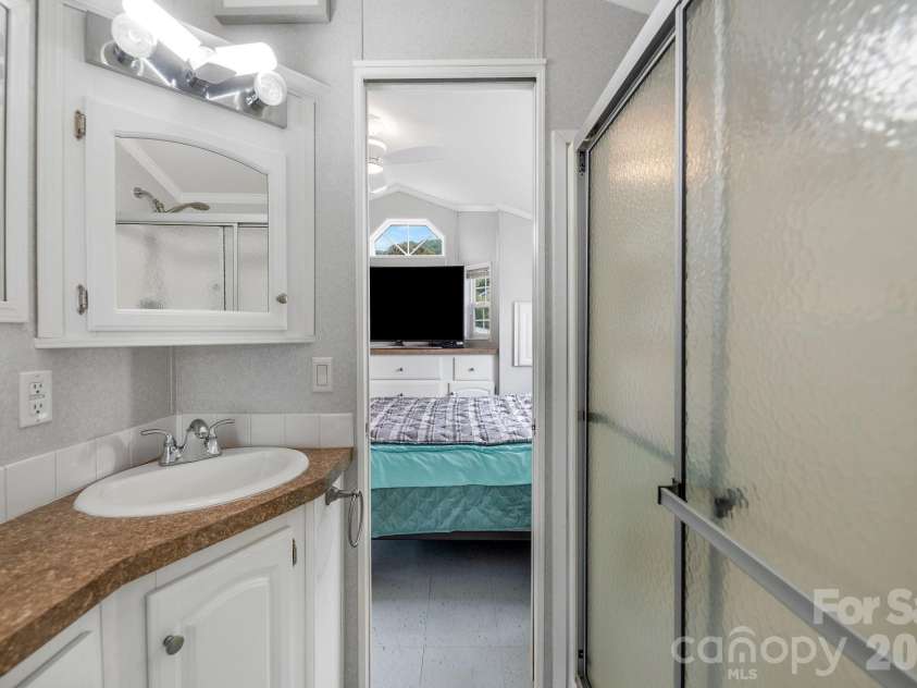 53 Strollers Lane, Waynesville, NC 28785.  MLS# CAR4413806, YatesRealty ID 44137. 