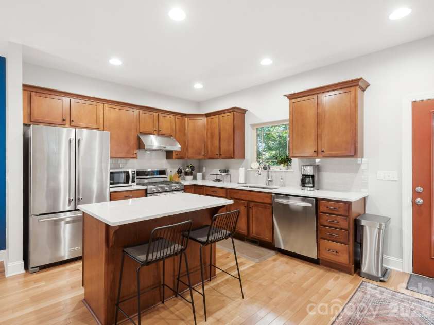 56 Harvard Place, Asheville, NC 28806.  MLS# CAR4412947, YatesRealty ID 44139. 