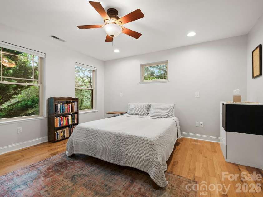 56 Harvard Place, Asheville, NC 28806.  MLS# CAR4412947, YatesRealty ID 44139. 