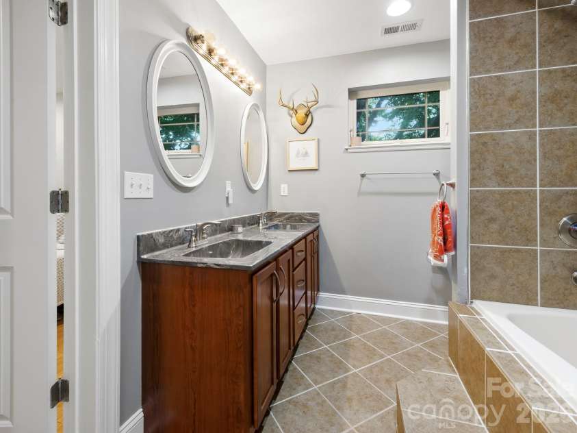 56 Harvard Place, Asheville, NC 28806.  MLS# CAR4412947, YatesRealty ID 44139. 