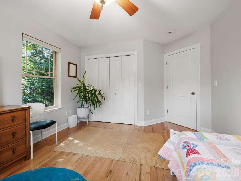 56 Harvard Place, Asheville, NC 28806.  MLS# CAR4412947, YatesRealty ID 44139. 