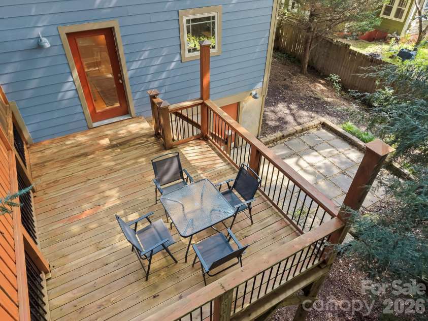 56 Harvard Place, Asheville, NC 28806.  MLS# CAR4412947, YatesRealty ID 44139. 