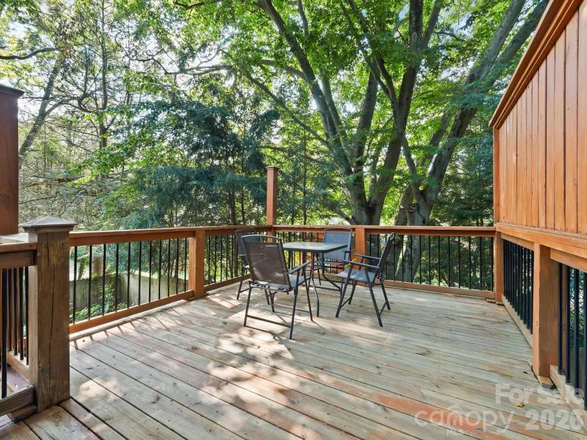 56 Harvard Place, Asheville, NC 28806.  MLS# CAR4412947, YatesRealty ID 44139. 