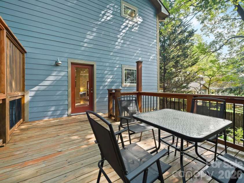 56 Harvard Place, Asheville, NC 28806.  MLS# CAR4412947, YatesRealty ID 44139. 