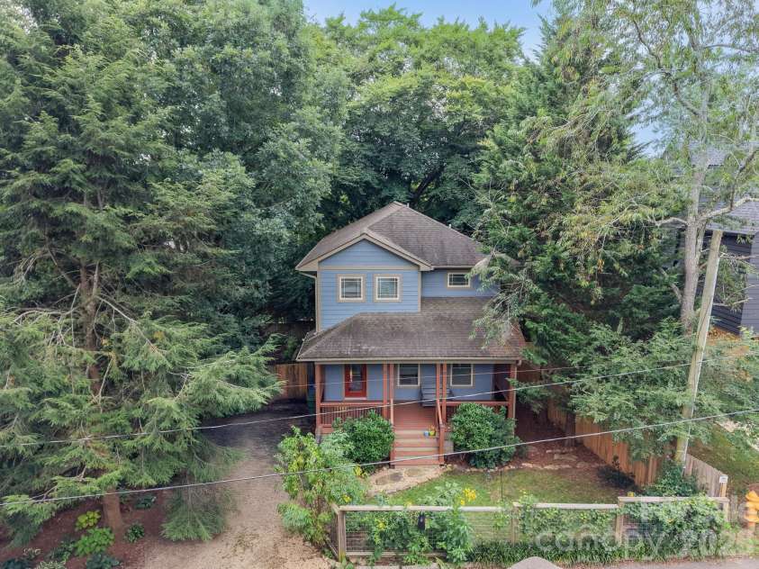56 Harvard Place, Asheville, NC 28806.  MLS# CAR4412947, YatesRealty ID 44139. 