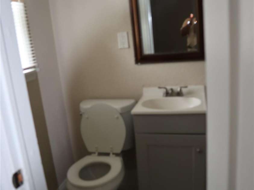 1703 Tyvola Road, Charlotte, NC 28210.  MLS# CAR4291338, YatesRealty ID 4414. 