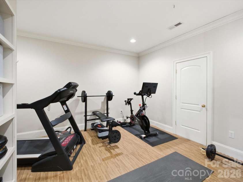 2917 Camden Park Place, Charlotte, NC 28210.  MLS# CAR4352754, YatesRealty ID 44140. Exercise Room