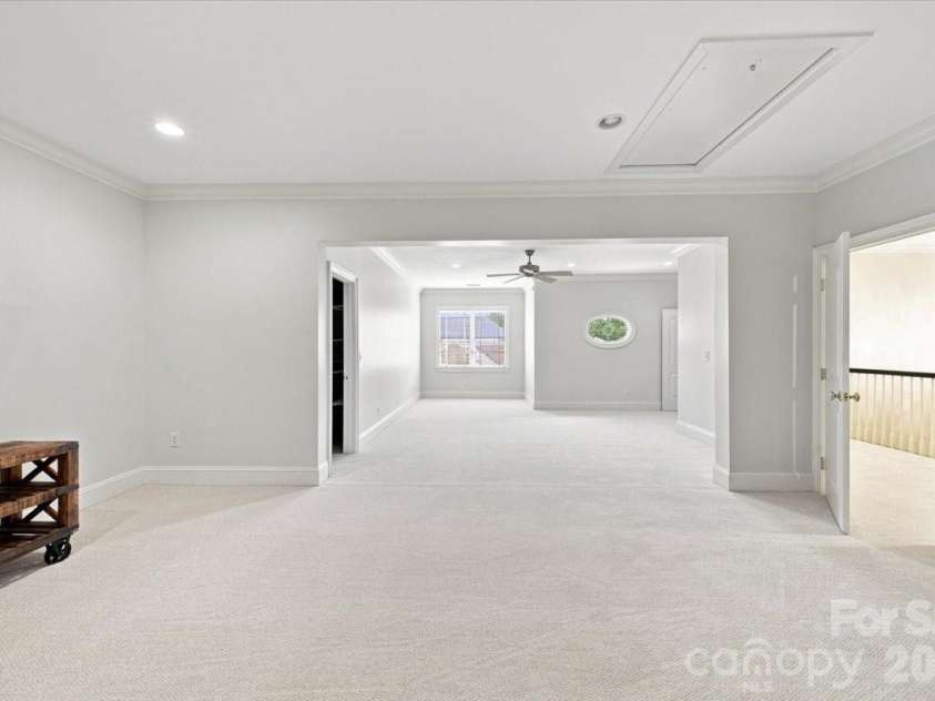 2917 Camden Park Place, Charlotte, NC 28210.  MLS# CAR4352754, YatesRealty ID 44140. Large Bonus Room