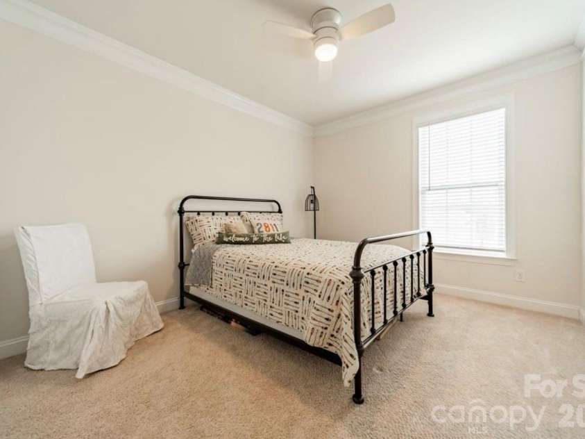 172 Longleaf Drive, Mooresville, NC 28117.  MLS# CAR4413694, YatesRealty ID 44142. 