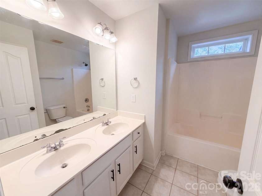 821 Pinkney Place, Stanley, NC 28164.  MLS# CAR4414610, YatesRealty ID 44143. 