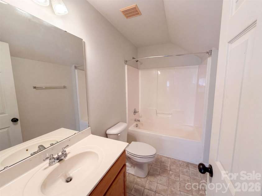 821 Pinkney Place, Stanley, NC 28164.  MLS# CAR4414610, YatesRealty ID 44143. 