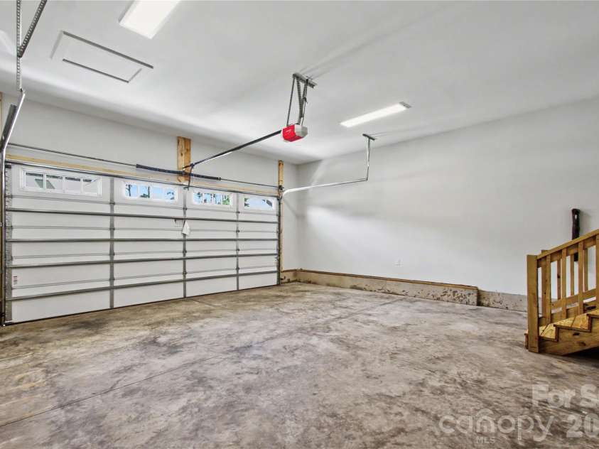3201 Timber Run Lane, Maiden, NC 28650.  MLS# CAR4412257, YatesRealty ID 44145. 