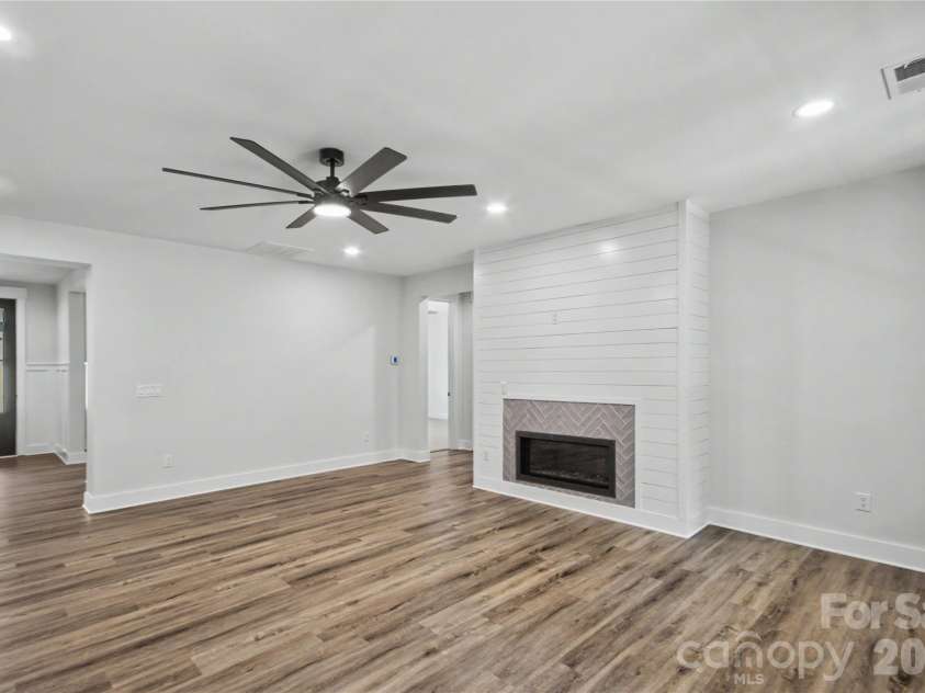 3201 Timber Run Lane, Maiden, NC 28650.  MLS# CAR4412257, YatesRealty ID 44145. 