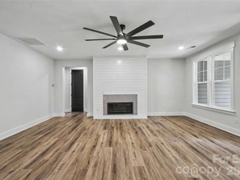 3201 Timber Run Lane, Maiden, NC 28650.  MLS# CAR4412257, YatesRealty ID 44145. 