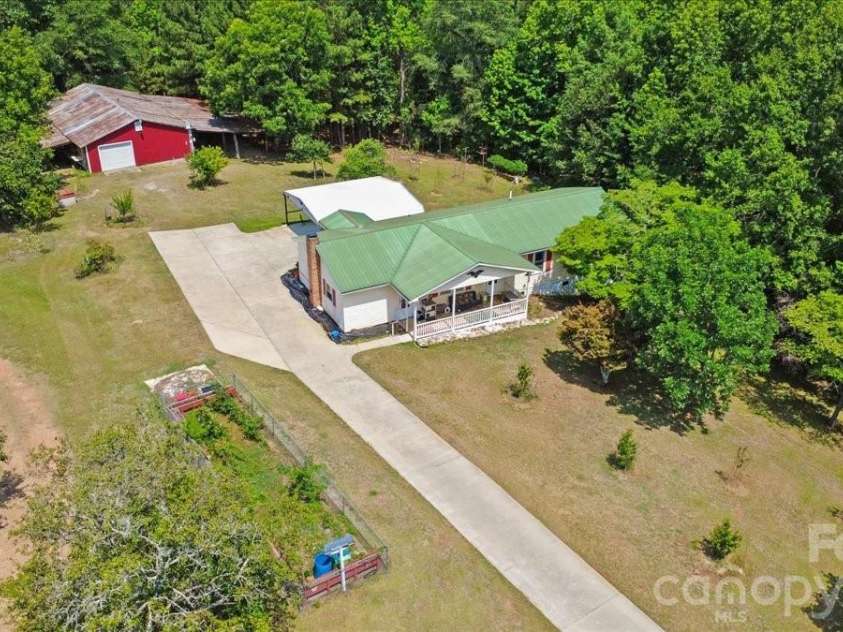 405 Watson Hill Lane, Chesterfield, SC 29709.  MLS# CAR4400349, YatesRealty ID 44147. 