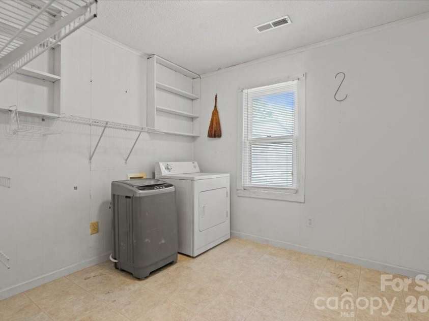 405 Watson Hill Lane, Chesterfield, SC 29709.  MLS# CAR4400349, YatesRealty ID 44147. 