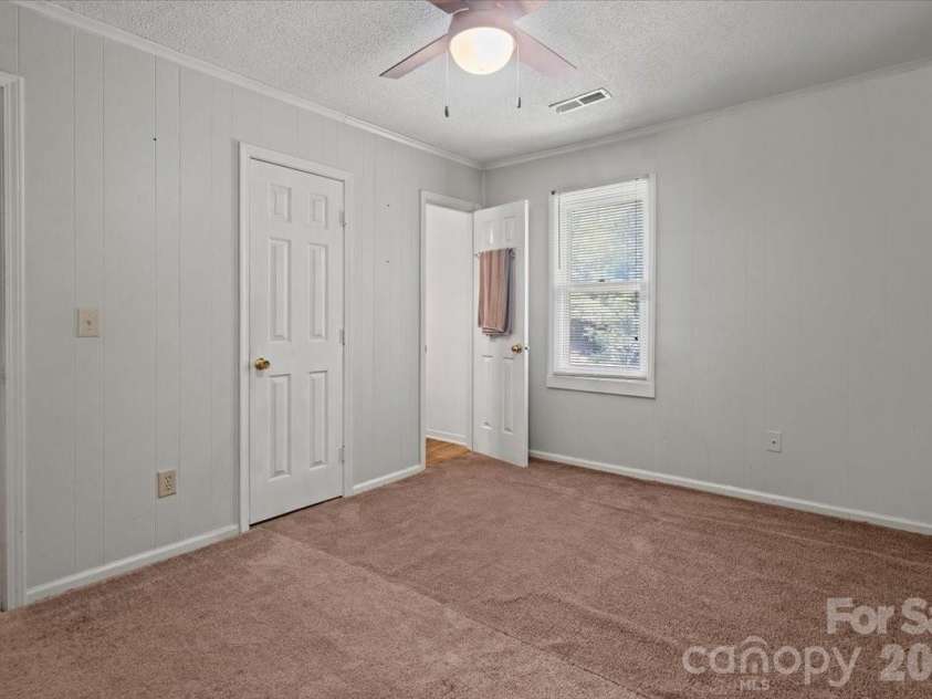 405 Watson Hill Lane, Chesterfield, SC 29709.  MLS# CAR4400349, YatesRealty ID 44147. 