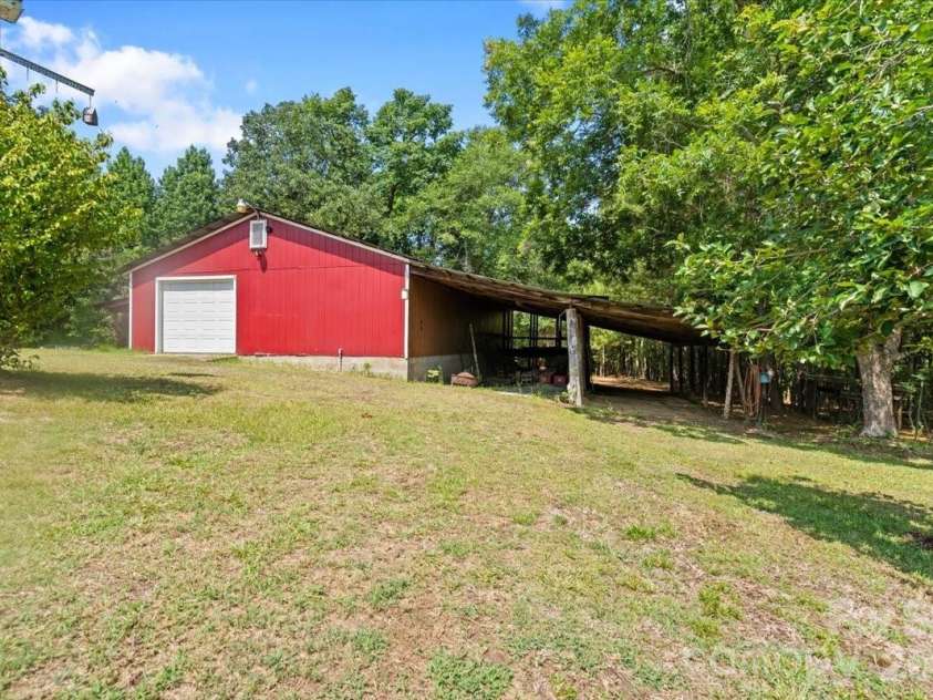405 Watson Hill Lane, Chesterfield, SC 29709.  MLS# CAR4400349, YatesRealty ID 44147. 