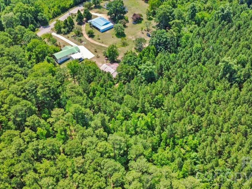 405 Watson Hill Lane, Chesterfield, SC 29709.  MLS# CAR4400349, YatesRealty ID 44147. 
