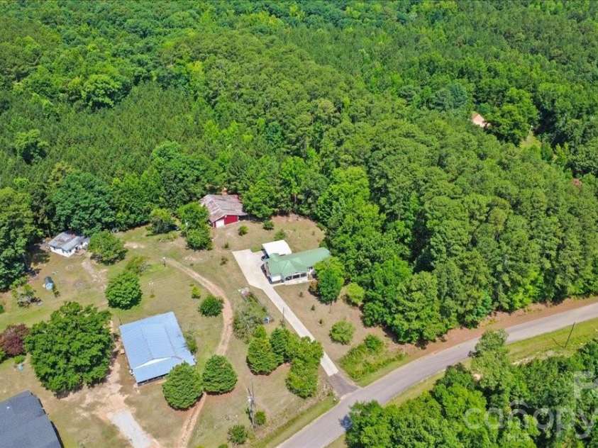 405 Watson Hill Lane, Chesterfield, SC 29709.  MLS# CAR4400349, YatesRealty ID 44147. 
