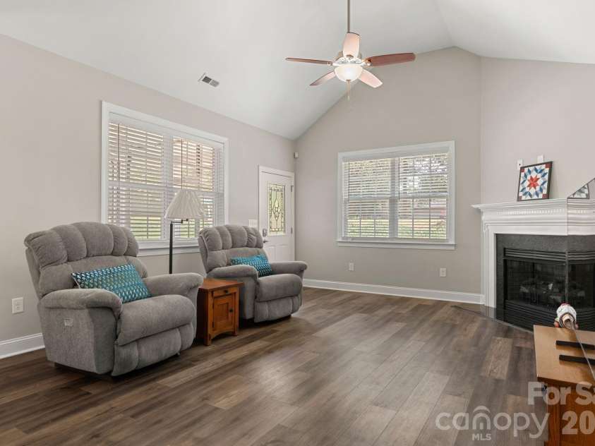 8276 Merchant Court, Denver, NC 28037.  MLS# CAR4413184, YatesRealty ID 44148. 