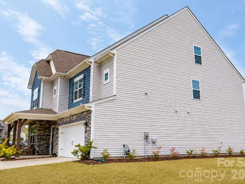 355 Kennerly Center Drive, Mooresville, NC 28115.  MLS# CAR4414239, YatesRealty ID 44149. 