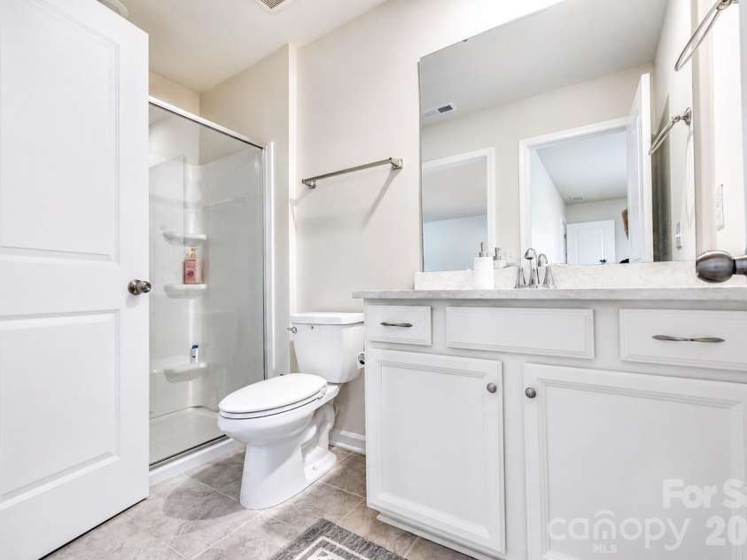 355 Kennerly Center Drive, Mooresville, NC 28115.  MLS# CAR4414239, YatesRealty ID 44149. Bathroom-3rd floor