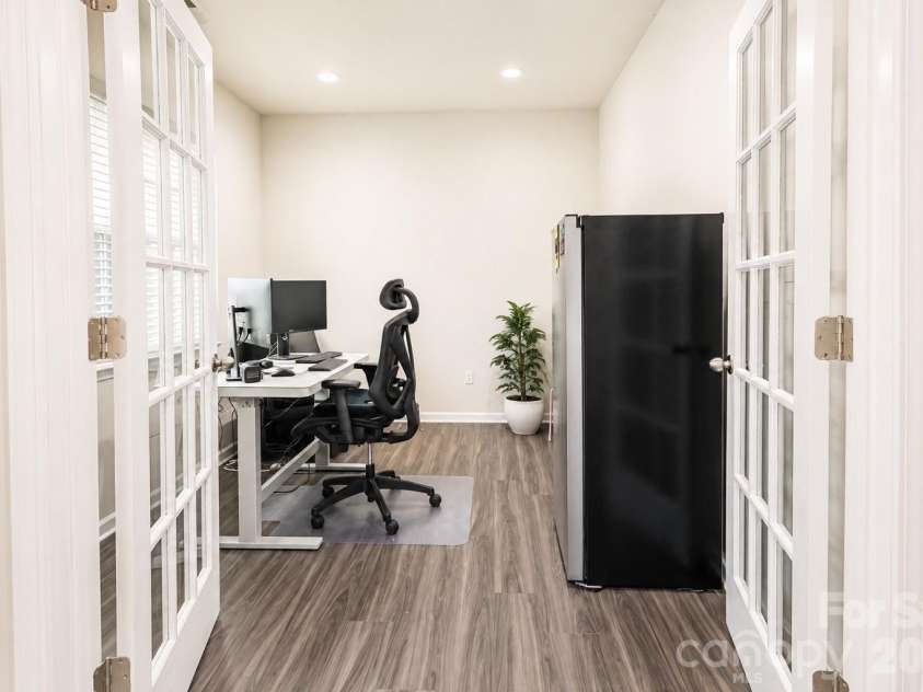 355 Kennerly Center Drive, Mooresville, NC 28115.  MLS# CAR4414239, YatesRealty ID 44149. Office Room