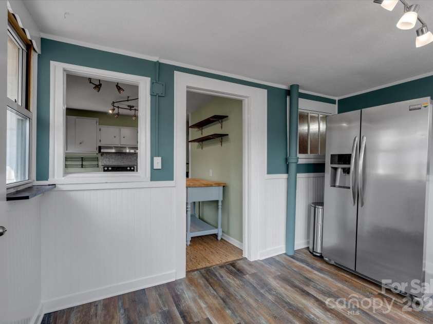 109 Rock Hill Road, Asheville, NC 28803.  MLS# CAR4242441, YatesRealty ID 4415. 