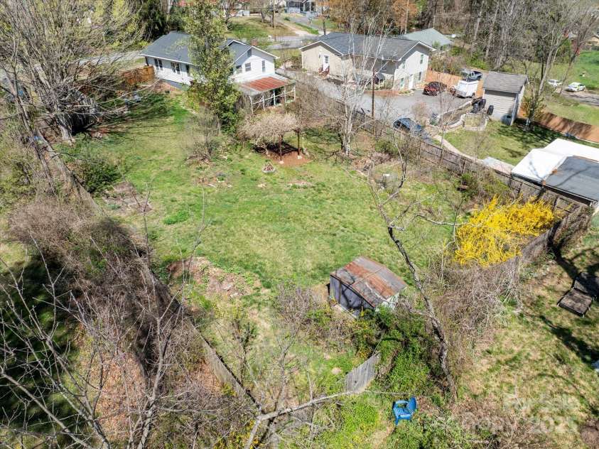 109 Rock Hill Road, Asheville, NC 28803.  MLS# CAR4242441, YatesRealty ID 4415. 