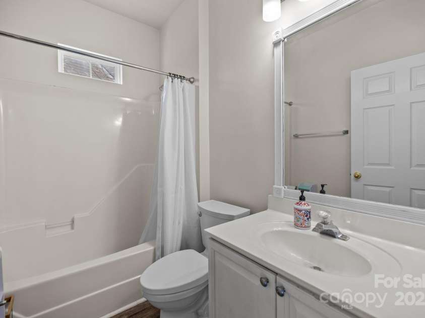 2426 Tory Oak Place, Matthews, NC 28105.  MLS# CAR4329901, YatesRealty ID 4415. Full Bathroom Downstairs