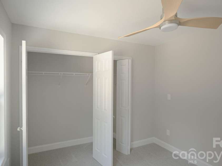 501-A Granby Circle, Charlotte, NC 28217.  MLS# CAR4414511, YatesRealty ID 44152. 