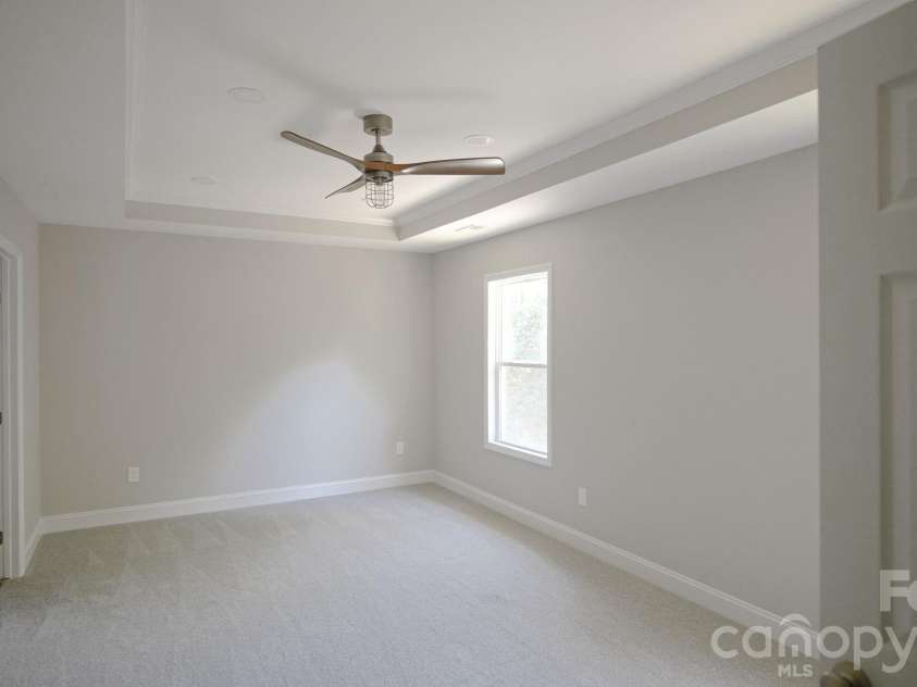 501-A Granby Circle, Charlotte, NC 28217.  MLS# CAR4414511, YatesRealty ID 44152. 