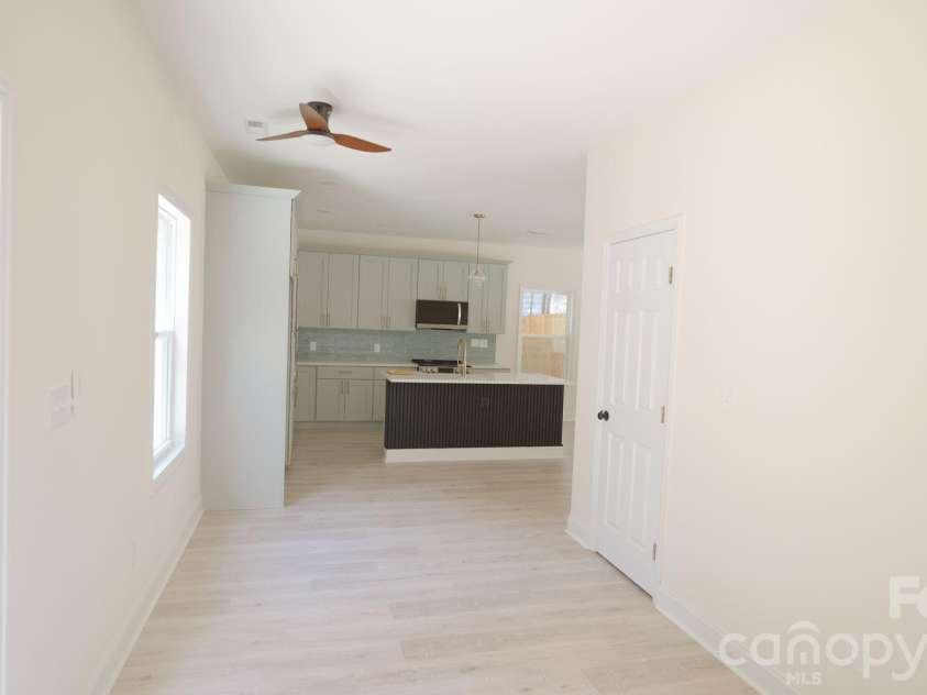 501-B Granby Circle, Charlotte, NC 28217.  MLS# CAR4414545, YatesRealty ID 44153. 