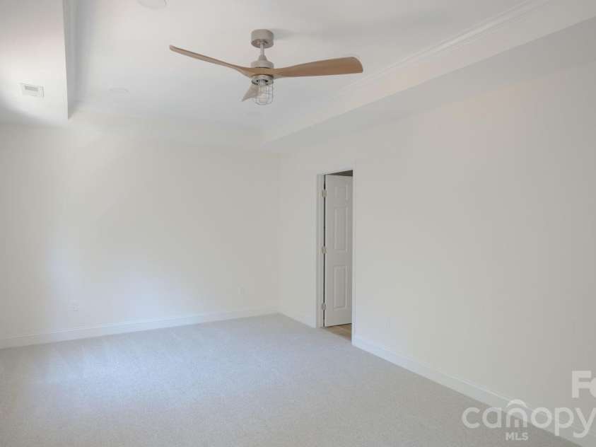 501-B Granby Circle, Charlotte, NC 28217.  MLS# CAR4414545, YatesRealty ID 44153. 