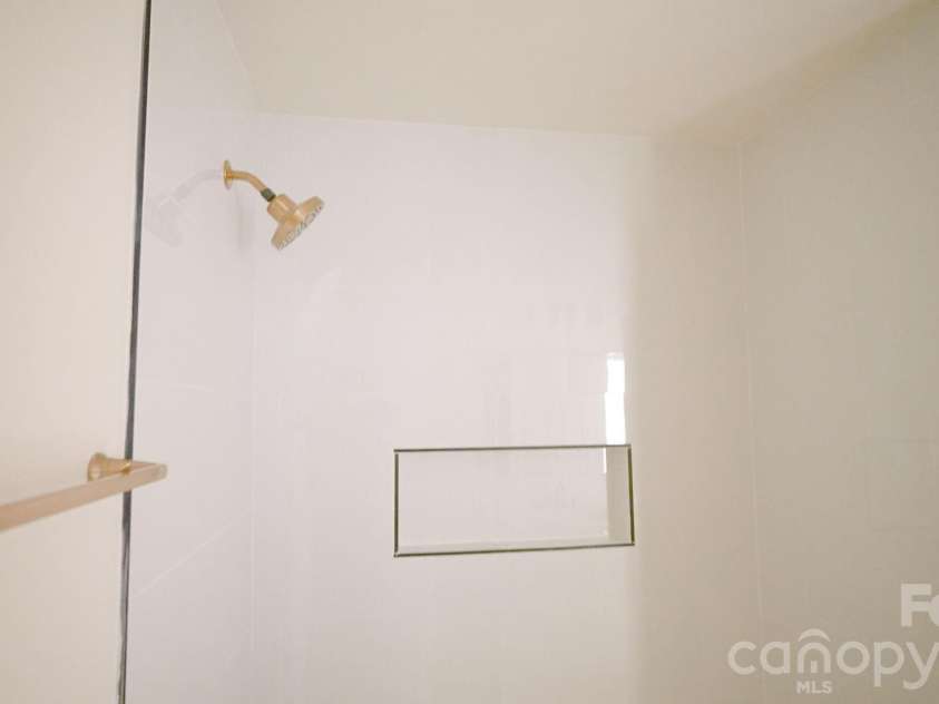 501-B Granby Circle, Charlotte, NC 28217.  MLS# CAR4414545, YatesRealty ID 44153. 