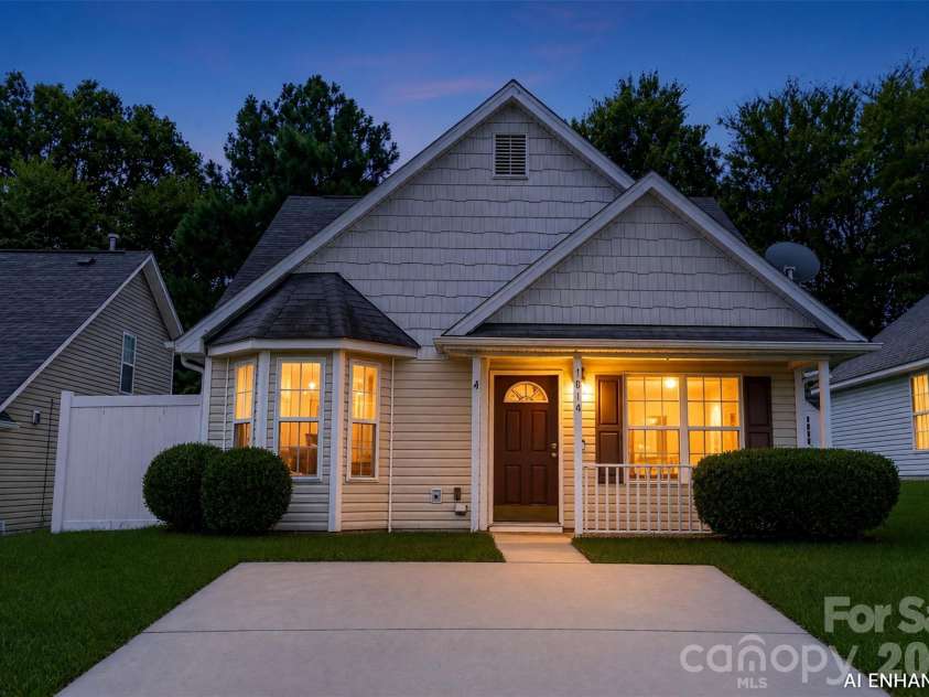 1914 Mission Oaks Street, Kannapolis, NC 28083.  MLS# CAR4414076, YatesRealty ID 44154. 
