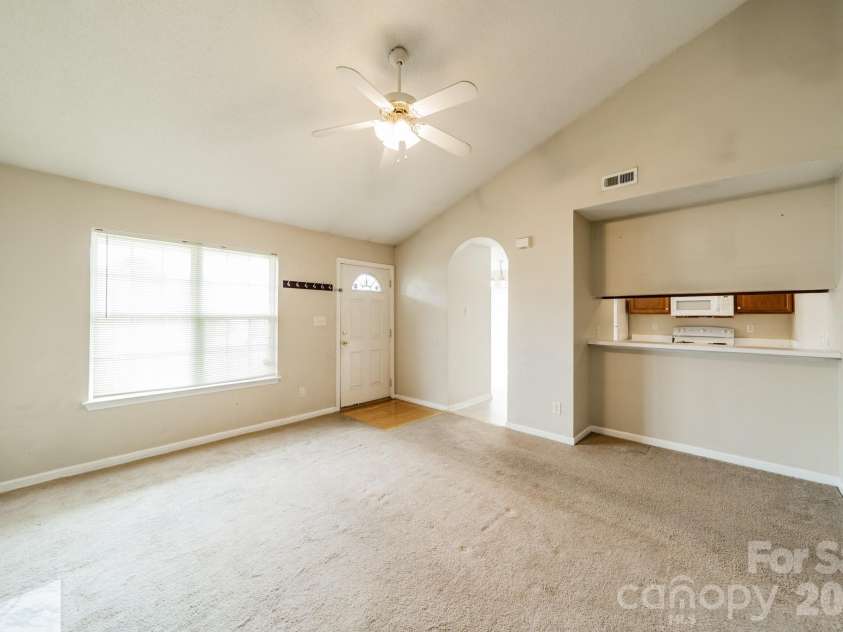 1914 Mission Oaks Street, Kannapolis, NC 28083.  MLS# CAR4414076, YatesRealty ID 44154. 