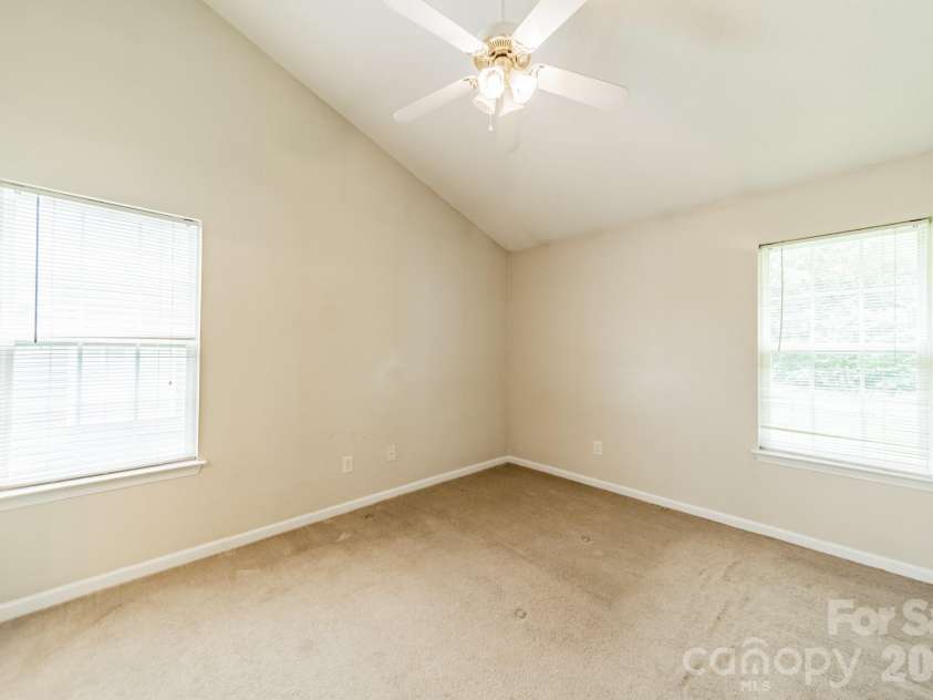 1914 Mission Oaks Street, Kannapolis, NC 28083.  MLS# CAR4414076, YatesRealty ID 44154. 