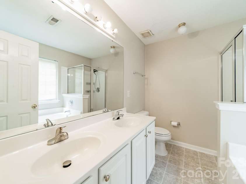 1914 Mission Oaks Street, Kannapolis, NC 28083.  MLS# CAR4414076, YatesRealty ID 44154. 