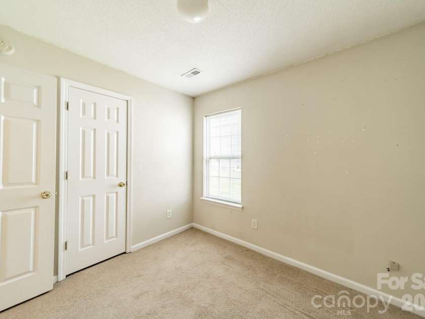 1914 Mission Oaks Street, Kannapolis, NC 28083.  MLS# CAR4414076, YatesRealty ID 44154. 