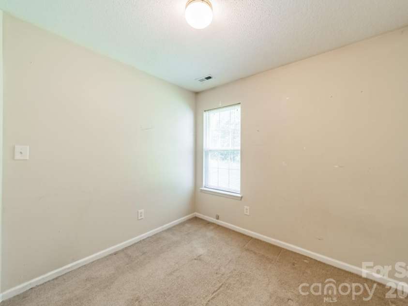 1914 Mission Oaks Street, Kannapolis, NC 28083.  MLS# CAR4414076, YatesRealty ID 44154. 