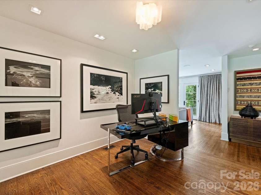 943 Romany Road, Charlotte, NC 28203.  MLS# CAR4414377, YatesRealty ID 44157. Office