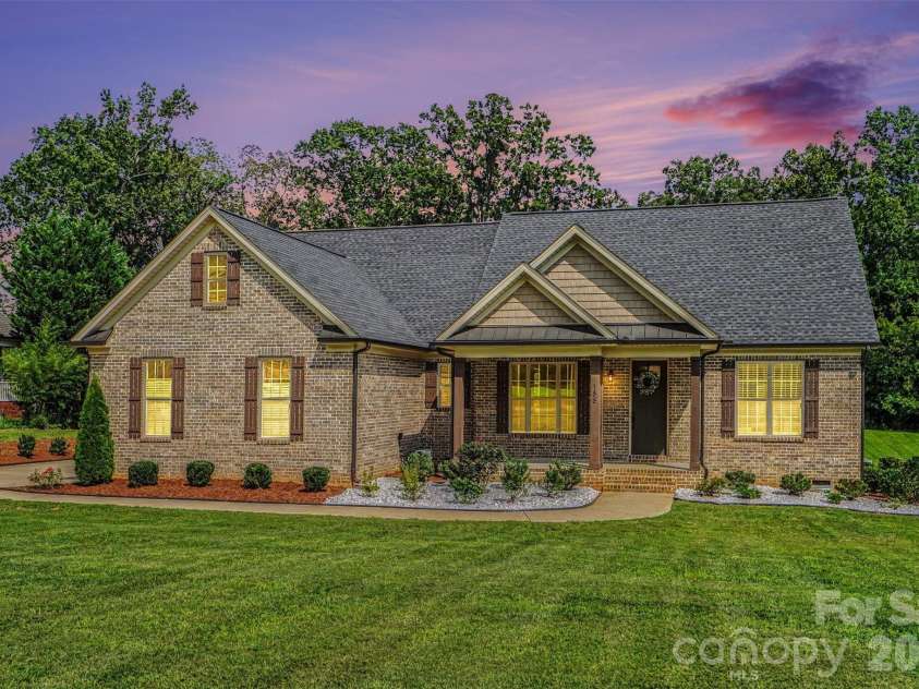 188 Fairhaven Drive, Salisbury, NC 28146.  MLS# CAR4414657, YatesRealty ID 44158. 