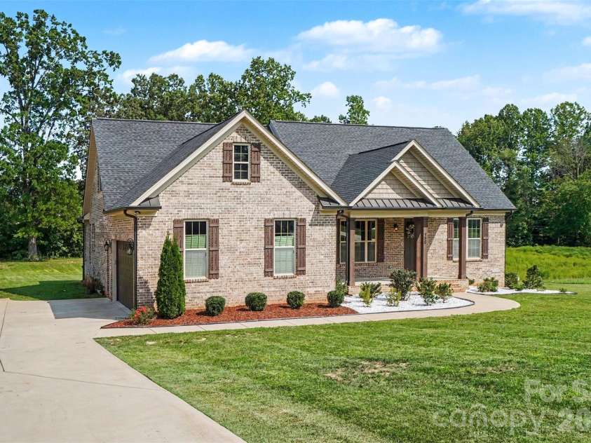 188 Fairhaven Drive, Salisbury, NC 28146.  MLS# CAR4414657, YatesRealty ID 44158. 