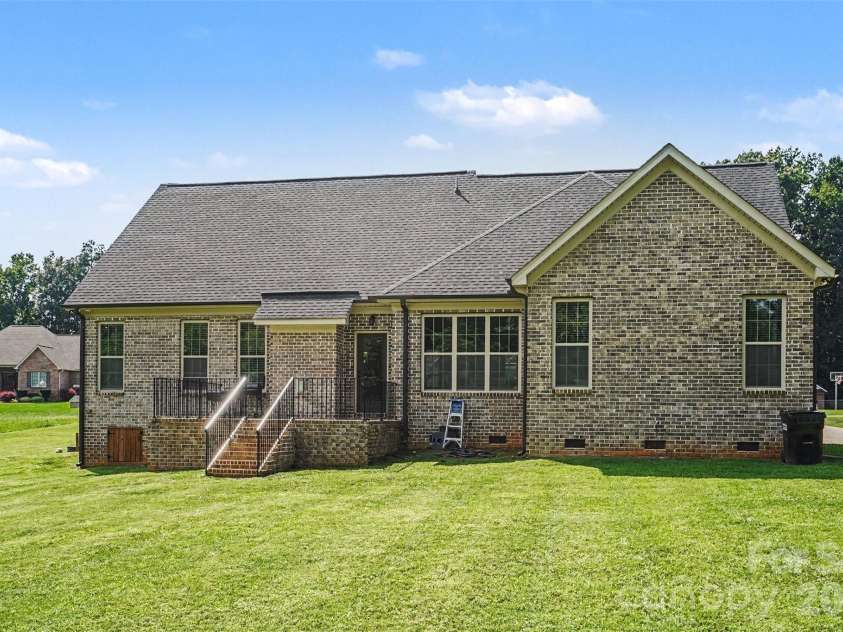 188 Fairhaven Drive, Salisbury, NC 28146.  MLS# CAR4414657, YatesRealty ID 44158. 