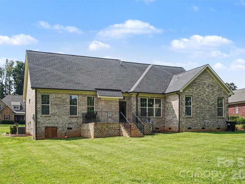 188 Fairhaven Drive, Salisbury, NC 28146.  MLS# CAR4414657, YatesRealty ID 44158. 