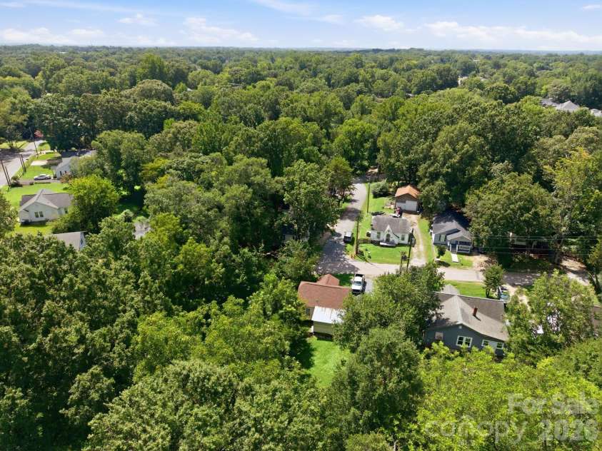 315 Pineview Street, Kannapolis, NC 28083.  MLS# CAR4414668, YatesRealty ID 44159. 