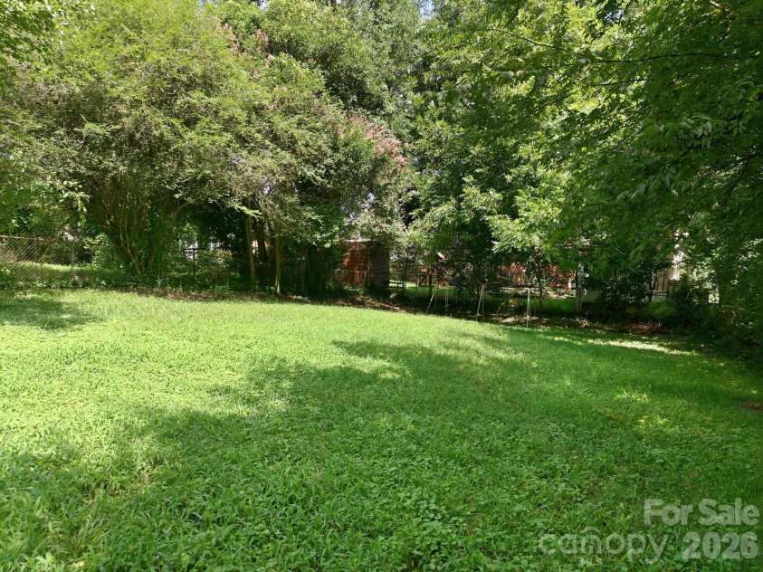 315 Pineview Street, Kannapolis, NC 28083.  MLS# CAR4414668, YatesRealty ID 44159. 