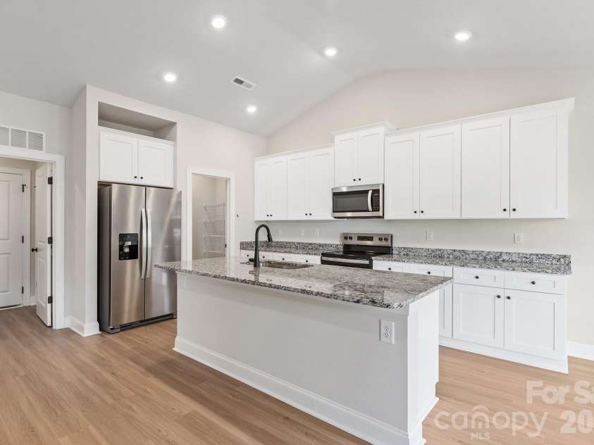 4117 Bolo Drive, Charlotte, NC 28215.  MLS# CAR4343712, YatesRealty ID 4416. 